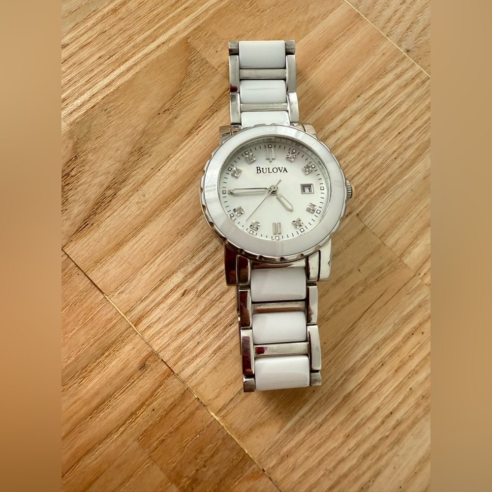 Bulova ladies silver tone white ceramic diamond watch NEW BATTERY - Picture 5 of 11